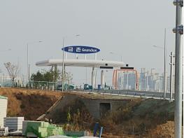 서울~문산 간 고속도로 개통, 교통 여건 개선 기대 기사 이미지