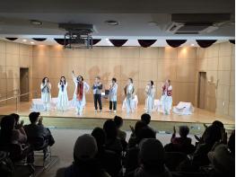 교하도서관 치유연극 ‘아름다운 사인’ 성황리 공연…삶과 죽음의 경계에서 사회를 묻다 기사 이미지