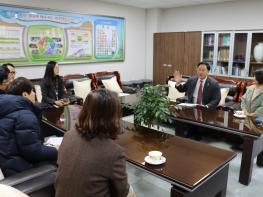 [경기도의회] 고준호 의원, 신학기 개학 앞두고 운정신도시 내 초등학교 찾아 교육환경 점검 기사 이미지