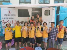 파주시자원봉사센터, “세탁하기 힘든 대형 빨래 찾아가서 도와드려요” 기사 이미지