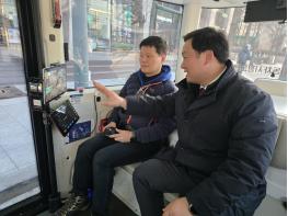 [경기도의회] 고준호 의원, 판교·서울 자율주행 현장 방문…  “버스도 지하철처럼, 파주 교통혁명 추진” 기사 이미지