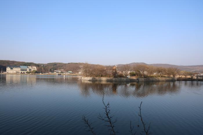 데크애서 바라본