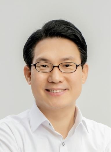 조일출 “네거티브 정치 끝내야”…민주당 파주시장 경선 앞두고 김경일 지지 선언