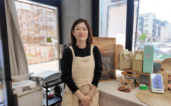 인터뷰하고 있는 채미나 대표 사진 하효종 기자